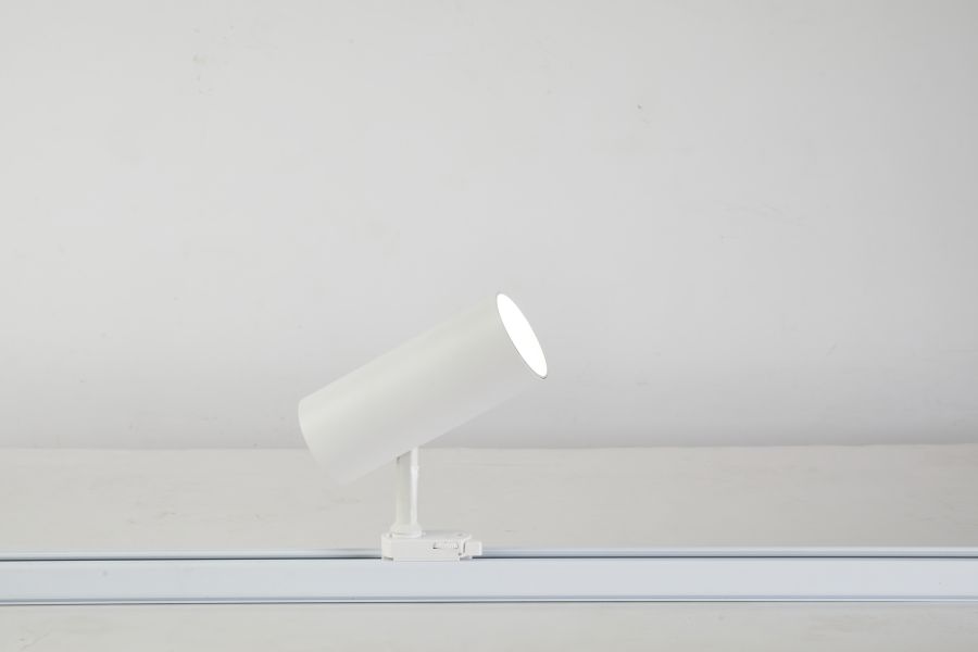 GOZO-SP-30W-WH-3PH GOZO SPOTLIGHT 30W WHITE 3PHASE 7.6x18.2x24cm 220-240V LIFUD DRIVER COB BRID HOMELIGHTING 77-9122